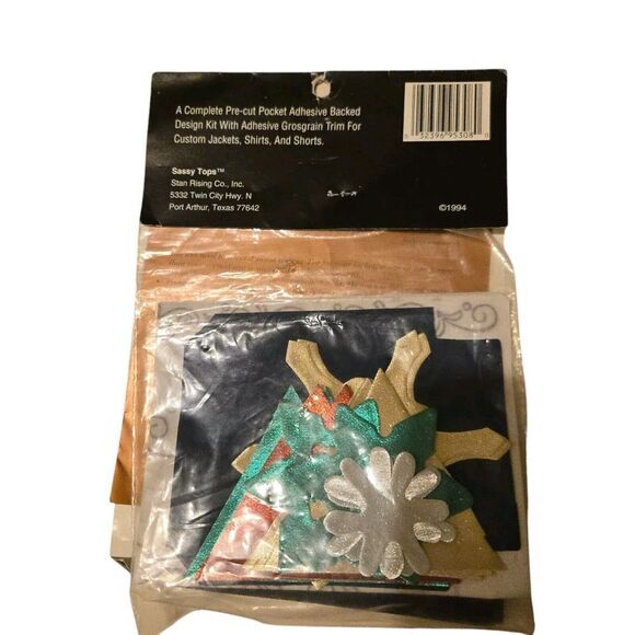 Sassy Tops Christmas Edition TOPS EZ Paint Iron On Transfer Included - Picture 2 of 3